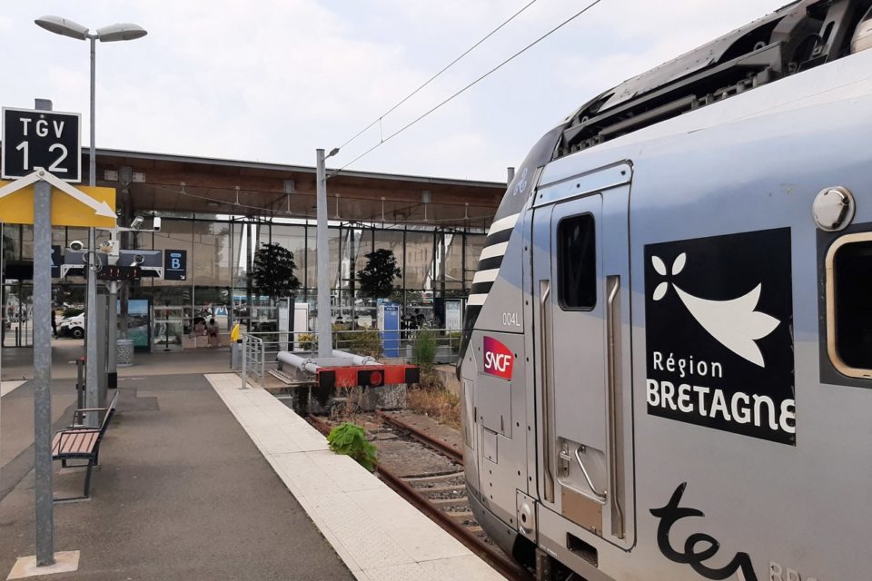 Hôtel du Château Combourg - accès gare de Rennes & Saint-Malo